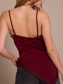 Women Lace Trim Satin Camisole Top Silky Spaghetti Strap V Neck Cami Top Flowy Asymmetrical Going Out Tank Tops - Burdeos - Ver 2