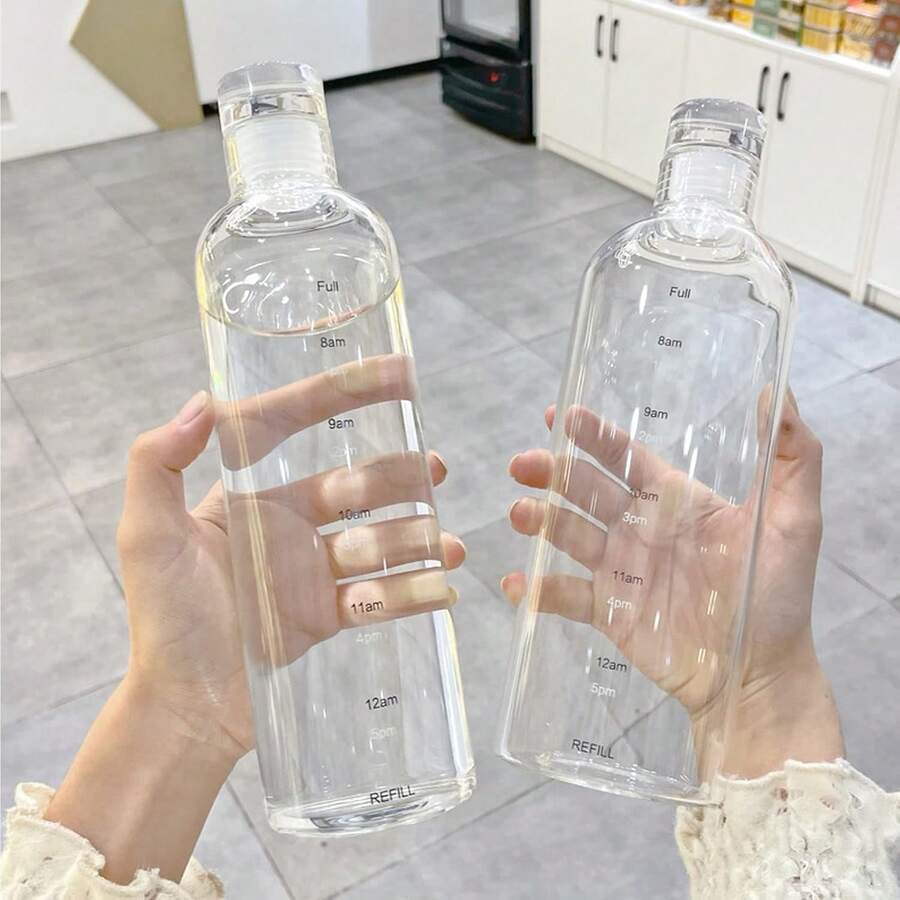 500/750毫升透明塑料水瓶，带时间刻度，创意大容量防漏牛奶杯，儿童学校健身运动饮水杯，车载透明塑料杯，创意便携大容量水杯，适用于办公室、咖啡店、健身房等场所。