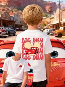 Disney Boys' T-Shirt Featuring A Double-Sided Print Of Lightning McQueen From Cars With Creative Lettering And Cartoon Designs. Made From Soft, Comfortable, And Breathable Fabric, It's Perfect For Everyday Wear, Outings, And Activities-Making It An Ideal Gift For Children. - 白色 - 查看 1