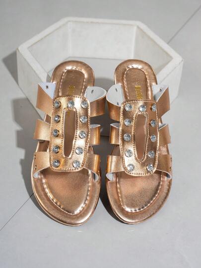 1 Pair Elegant Faux Leather Slip-On Flat Sandals, Solid Color Outdoor Summer Slippers