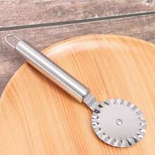 Pastry Ravioli Wheel Cutter, Stainless Steel Single Roller Pizza Slicer Wheel Cutters, Pastry Pasta Pie Crusts Cookies Crimper Cutter Dough Pizza Ravioli Wheel Tools Wavy Blade - Initial - View 6