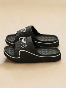 2026 Nowe kapcie damskie, Proste, kratkowane, codzienne kapcie domowe z kreskówkowym wzorem, Letnie kapcie łazienkowe z tkanym wzorem i nadrukiem, 2026 Nowe kapcie męskie na wiosnę/lato, Damskie kapcie plastikowe, Sandały plażowe dla par, Wygodne, oddychające, lekkie i wytrzymałe - Czarne - Zobacz 6