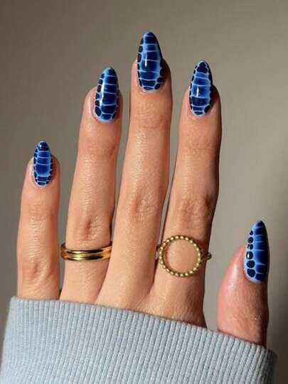 Monina 24片深蓝色蛇皮杏仁形假指甲，朋克摇滚风蛇皮简约时尚美甲，高端百搭休闲亮泽美甲，时尚达人必备美甲用品