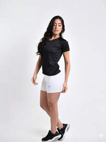 Women's Gym Set: Dry Fit T-Shirt + Sports Fitness Shorts | Ideal Set For The Gym And Everyday Wear | Women's Fitness Kit – Dry Fit T-Shirt + Shorts - 黑白短褲 - 查看 3