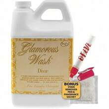 Tyler Candle Diva Glamorous Wash Liquid Laundry Detergent (64 Fl Oz Bottle, 24 Loads) Offers A Luxurious Laundry Experience With Its Elegant, Signature Fragrance. Perfect For Special Garments And Premium Fabrics, This Detergent Not Only Provides A Deep Clean But Also Nourishes And Maintains Fabric Integrity. The Complete Care System Includes An Olivi Stain Remover Pen For Spot Treatment And A Fresh-Scented Sachet To Keep Clothes Smelling Divine After Each Wash. Ideal For Delicate Or High-End Fabrics, This Detergent Ensures Your Garments Stay In Pristine Condition While Enveloping Them In A Glamorous Fragrance That Lasts. - 64 液盎司瓶裝,可洗 24 次 - 查看 1
