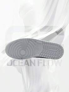 Jordan 1 Mid White Pure Platinum Pine Green– Men's Lifestyle Sneakers – Shoes For Man -Vintage-Spring & Summer-Inspired Running Shoes, Shock-Absorbing Comfort, Gym To Streetwear Casual Wear-Easter Gift–DQ8426 142 - Trắng Summit/Bạch Kim Tinh Khiết/Màu Sail/Xanh Lá Thông - Xem 5