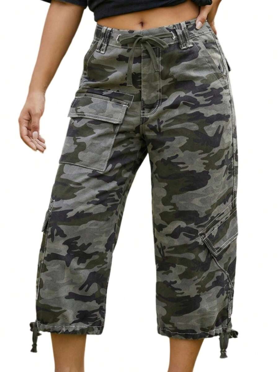 Women Denim Cargo Capris With Multiple Pockets Adjustable Drawstring Camouflage Pattern Cropped Pants - Verde militar - Ver 1