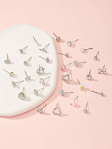 30 pares de pendientes de botón minimalistas y lindos con diseños de margarita, corazón brillante, copo de nieve y lazo, adecuados para uso diario, citas, vacaciones, playas y regalos - Plateado - Ver 2