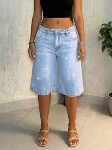 低腰破洞牛仔短裤，饰有亮片和水钻，宽松直筒裤型，适合派对、音乐节、约会、购物、街头风、夏季休闲穿着。 - 中等水洗藍 - 查看 6