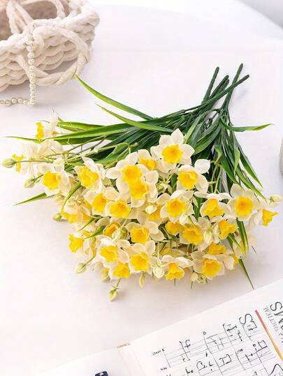 2pcs Artificial Daffodil Flowers, Silk Fake Spring Floral, White & Yellow Realistic Daffodil Bouquet, Home Decor, Party, Wedding, Office, Shop Decoration