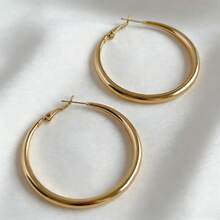 1pair Classic Large Hoop Earrings, Fashionable Minimalist Design, Versatile Circle Earrings Suitable For Daily Wear - Gold - View 5