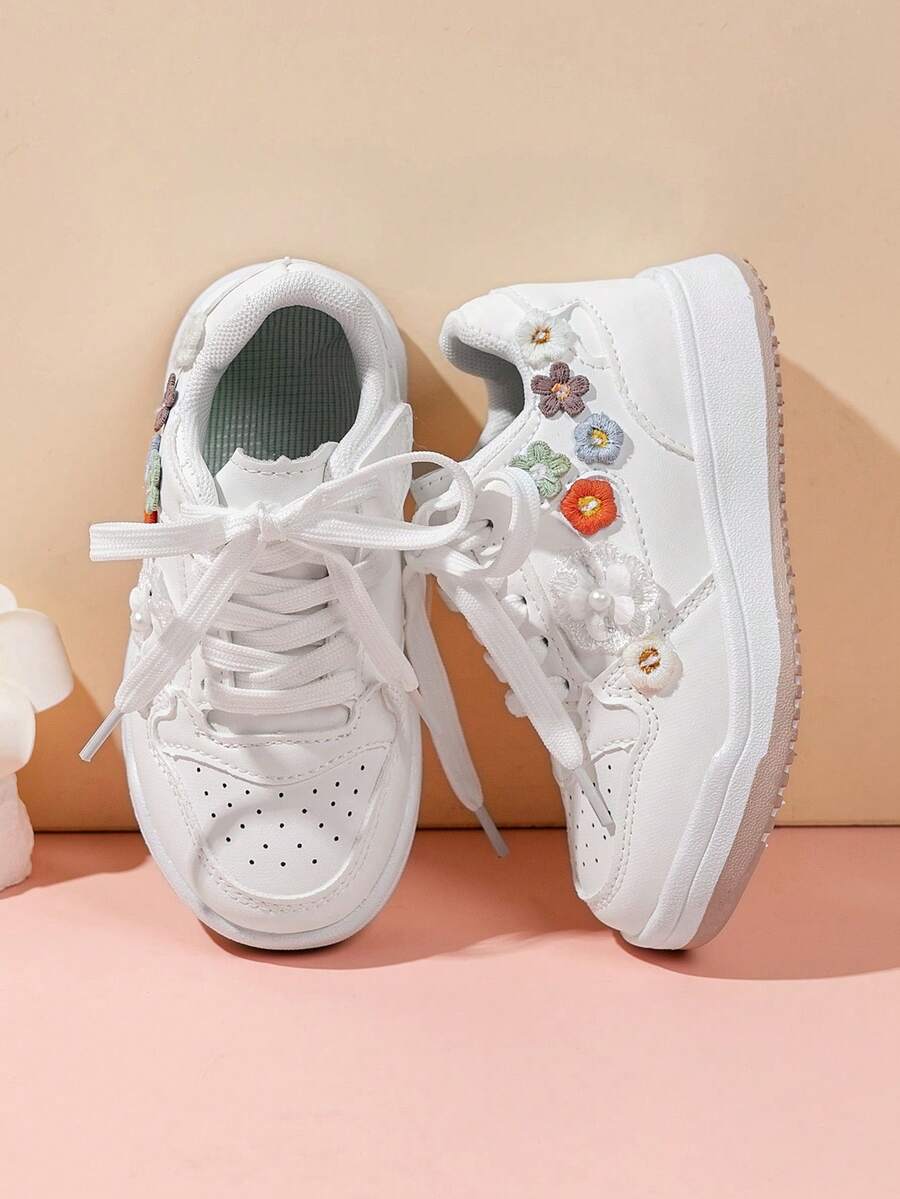 Children's Shoes, New Spring/Autumn Girls' Skateboard Shoes, Girls' Casual Shoes, Simple Versatile Student Shoes, Leather Surface Children's Casual Shoes - White - View 1