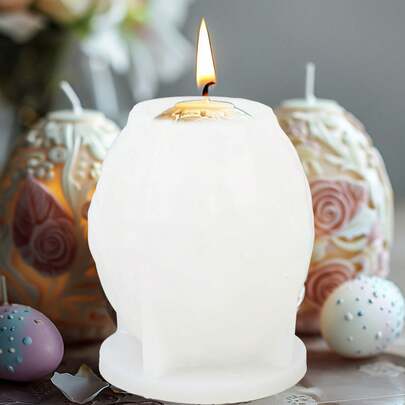 Silikonform för rosendoftande ljus med transparent insida: ett lättrengjort verktyg för att tillverka ljus.