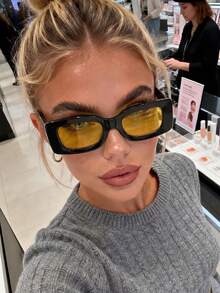 一副男女通用方形黄色时尚眼镜，适合街头风格、旅行、度假、运动、驾驶、节日、郊游、夏季配饰、家庭旅行、优雅着装、度假氛围、运动、派对、户外活动 - 黑色 - 查看 5