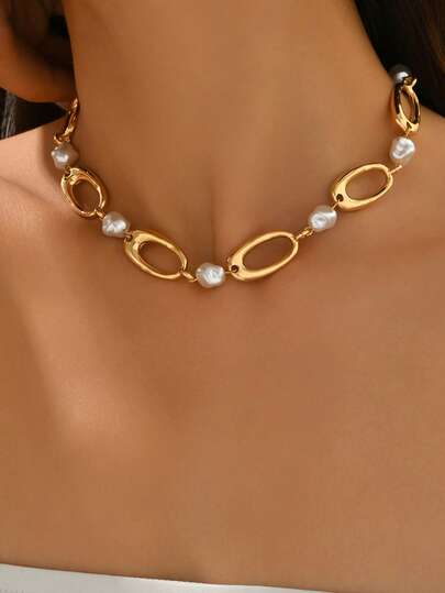 1件时尚别致的金属椭圆形吊坠项链，饰以仿珍珠，优雅的珠宝礼物，适合女性日常佩戴
