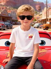 Disney Boys' T-Shirt Featuring A Double-Sided Print Of Lightning McQueen From Cars With Creative Lettering And Cartoon Designs. Made From Soft, Comfortable, And Breathable Fabric, It's Perfect For Everyday Wear, Outings, And Activities-Making It An Ideal Gift For Children. - 白色 - 查看 2