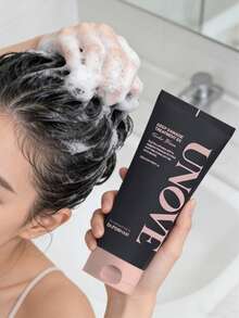 320 ml/10,82 uncji płynu Unove Deep Repair Hair Mask, wzbogacona proteinami i składnikami odżywczymi, głęboko regeneruje zniszczone włosy, łagodzi suchość, rozdwajanie się końcówek i łamliwość, zwiększa elastyczność i połysk, pozostawia włosy miękkie i gładkie. Ma świeży i długotrwały kwiatowy zapach. Nadaje się na święta, imprezy, podróże, aktywności na świeżym powietrzu, a także jako świetny prezent na Walentynki, idealny do wiosennej pielęgnacji. - Maska do włosów Woody - Zobacz 3