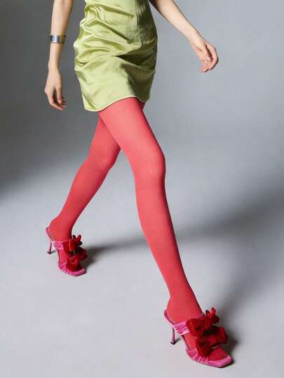 女士加大码裸色连裤袜，性感透明显瘦舒适丝袜，适合日常穿着和情人节搭配（XS-XXL）