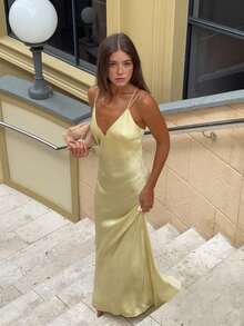 2026 Spring/Summer New Fashionable Satin Sexy Spaghetti Strap Deep V Glossy Eye-Catching Elegant Niche Party Atmosphere Romantic Date Long Dress, Suitable For Valentine's Day Party, Carnival, Wedding Guest - Yellow - View 5