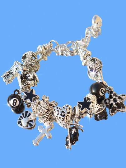 1条哥特暗黑风格手链，1条豹纹星星手链，1条暗黑八球手链，1条骷髅头手链，1条复古心形十字星手链