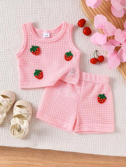 2 st babyflickor sött sött ihåligt jordgubbsmönster rosa croppat linne + shorts set, sommar