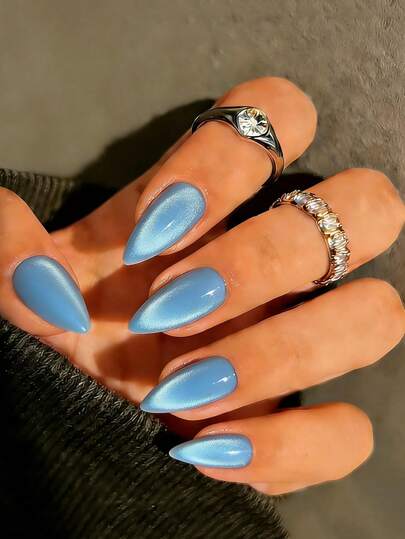 24片中号杏仁形亮面美甲贴纸，浅蓝色水晶猫眼亚克力美甲贴纸，短款杏仁形美甲设计，完美贴合假指甲套装，包含：1片果冻胶和1个指甲锉，猫眼美甲贴纸，适合女性和女孩日常佩戴及舞会等场合的美甲用品