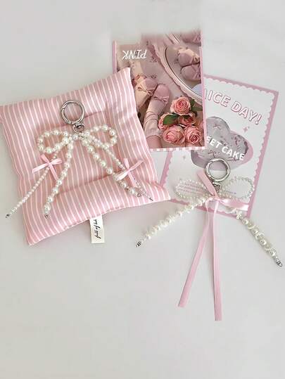 1 pieza Lindo y dulce accesorio de bolso hecho a mano con perla blanca, lazo de tela, llavero, accesorio colgante para coche, regalo de accesorios creativos