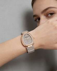 Anne Klein Women's Black Ceramic Bracelet Watch Slim Analog Quartz Watch for Women with Crystal Oval Glossy Black Dial,Ladies' Elegant Wrist Watch with Adjustable Bracelet - 玫瑰金 - 查看 1