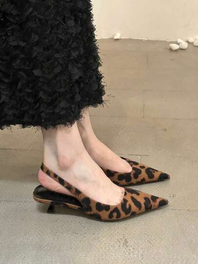 2025 Stiletto High Heel Sandals, Summer New Arrival Pleated Metal Buckle Pointed Toe Sexy Thin Heel Women Shoes