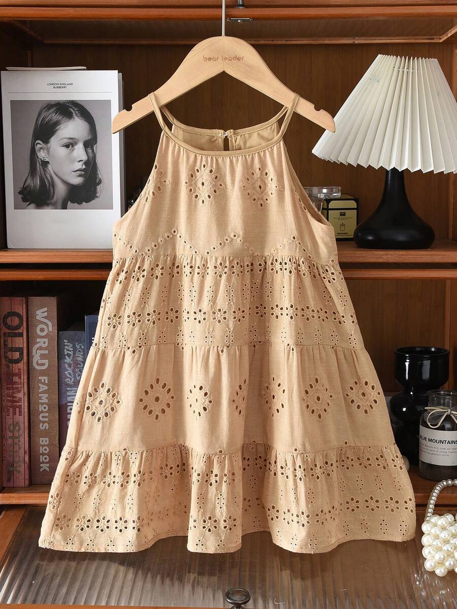 年轻女孩镂空刺绣荷叶边下摆休闲吊带裙 - 卡其色 - 查看 1