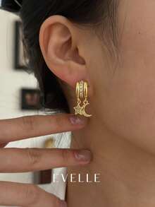 一对优雅可爱的18K镀金铜耳环，适合日常佩戴和聚会场合。 - 金色 - 查看 1