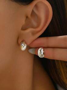 1 Pair S925 Sterling Silver Crescent Moon Stud Earrings, Minimalist & Fashionable, Women Jewelry Gift, New Year/Valentine's Day Present - Half-moon Bean Earrings - View 5