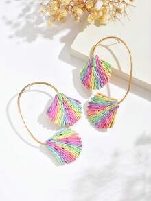 1 Pair Refreshing Cute Sweet Vacation Style Textured Line Geometric C-Shape Outline Shell Handmade Woven Raffia Earrings, Fashion Boho Colorful Woven Raffia Textured Line Shell Stud Earrings, Suitable For Women's Daily, Vacation, Party Wear - Satin Dyeing - View 4