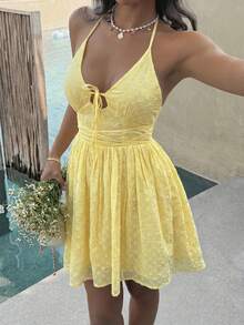 Đầm sexy nữ cổ chữ V khoét sâu, hở lưng, thắt eo, thiết kế xếp ly ở cổ và eo, chất liệu vải xếp ly, thích hợp cho hẹn hò, du lịch, đi biển, ngày Valentine. - Màu vàng - Xem 3