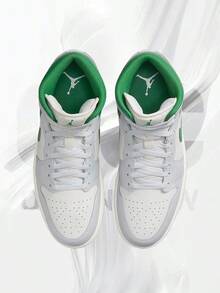 Jordan 1 Mid White Pure Platinum Pine Green– Men's Lifestyle Sneakers – Shoes For Man -Vintage-Spring & Summer-Inspired Running Shoes, Shock-Absorbing Comfort, Gym To Streetwear Casual Wear-Easter Gift–DQ8426 142 - Trắng Summit/Bạch Kim Tinh Khiết/Màu Sail/Xanh Lá Thông - Xem 3