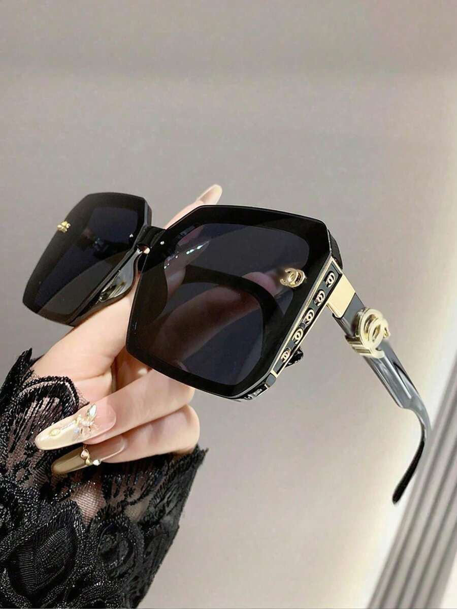 1副新款时尚大框修身高端女士眼镜，别致方形街头风时尚眼镜 - 黑框黑灰片 - 查看 1