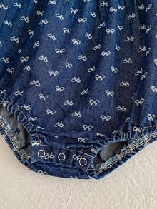 Bộ áo liền quần tay ngắn bằng vải denim jacquard họa tiết nơ trái tim mới cho bé gái, áo liền quần công chúa cổ ren. - Màu xanh lam - Xem 6