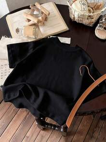 女童可爱彩色字母印花短袖T恤，休闲俏皮圆领套头衫，适合春夏穿着 - 黑色 - 查看 3