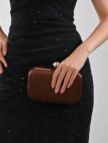 Y2K复古棕色缎面方形手拿包，优雅晚宴手提包，配有金属球形锁扣和可拆卸链条，适合舞会、婚礼、鸡尾酒会和约会等场合，轻便正式的女士手提包。 - 咖啡棕 - 查看 1