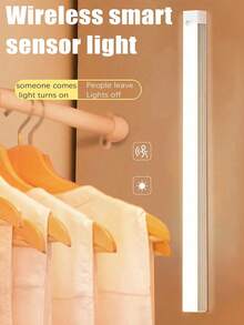 شريط إضاءة LED لا سلكي للخزانة مع جهاز استشعار الحركة، قابل للشحن اللاسلكي بالمغناطيس، تشغيل/إيقاف تلقائي، إضاءة خافتة، قابل للتطبيق في أكثر من منظر، عمر طويل، مثالي لإضاءة المنزل - متعدد الألوان - مشاهدة 9