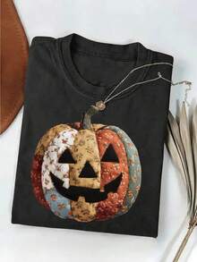 Playera única con diseño de calabaza vintage y patrones coloridos estilo y2k perfecta para Halloween además de ser una prenda cómoda y versátil ideal para cada día destaca por su originalidad y atractivo visual ideal para quienes aman la moda y la creatividad - Negro - Ver 1
