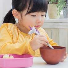 Genuine Fred MUNCHTIME Unicorn Chopsticks For Kids, Purple And White, Reusable Beginner Chopsticks With Animated Interactive Design, Fun Gift And Picky Eater Solution - 獨角獸 - 查看 2