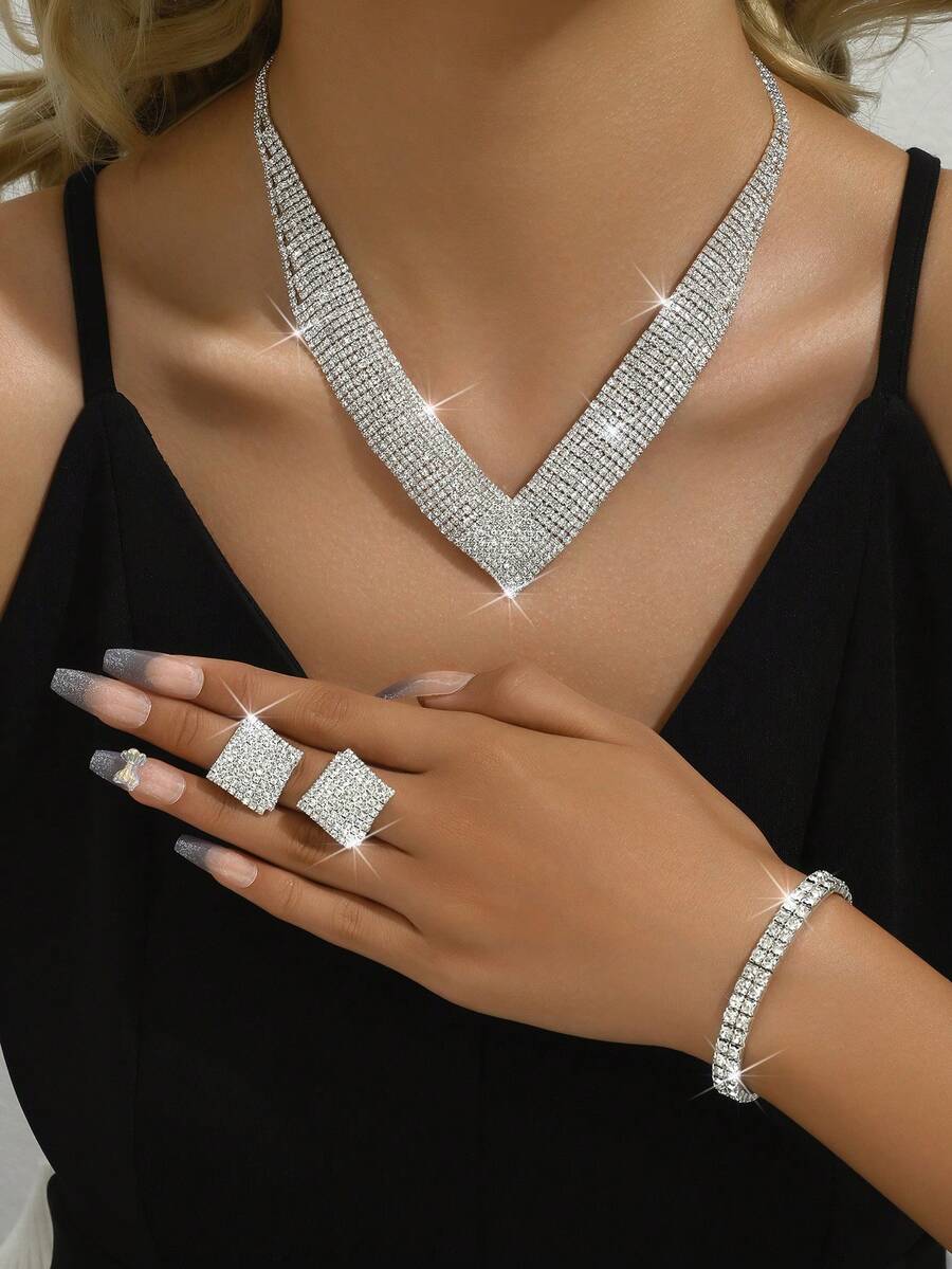 طقم قلادة مجوهرات أنيق مرصع بالكريستال ذو تصميم هندسي وشرابات، مناسب للعرائس والسيدات، مناسب للحفلات الراقية والسهرات الفاخرة. (متعدد الأنماط للاختيار منها) - فضي - مشاهدة 1
