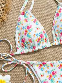 白色底粉色碎花吊带比基尼套装，露背系带设计，甜美女孩沙滩泳装 - 彩色 - 查看 4