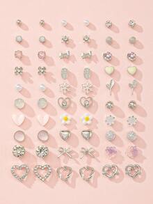 30 pares de pendientes de botón minimalistas y lindos con diseños de margarita, corazón brillante, copo de nieve y lazo, adecuados para uso diario, citas, vacaciones, playas y regalos - Plateado - Ver 1