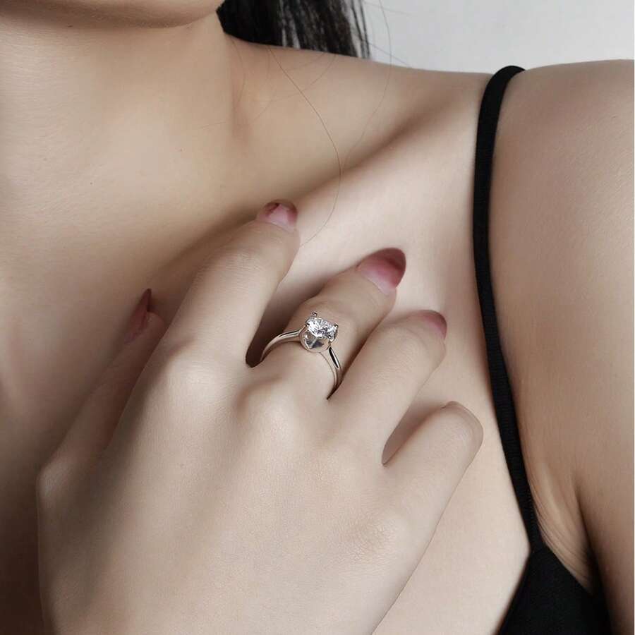 一套1克拉S925纯银莫桑石牛头形戒指、项链吊坠、耳环三件套首饰，时尚个性，适合女性日常佩戴。 - 銀色 - 查看 1