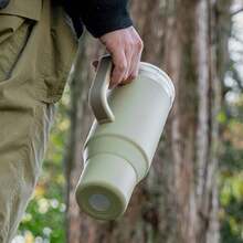 TYESO 1200ml (40 Oz) Vacuum Insulated Water Bottle With Handle, Stainless Steel Coffee Mug With Leak-Proof Lid And Straw. 100% Leak-Proof, Keeps Drinks Hot/Cold For 24 Hours. Suitable For Water, Iced Tea, Coffee, Smoothies, And Other Beverages. Available In Various Colors. The Perfect Choice For Festive Or Birthday Gifts. - 深粉紅色 - 查看 9