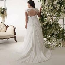 Plus Size V Neck Backless Lace Appliqué A Line Wedding Dress,Registry Office Dresses Bridal Gown,Evening Party Dress Birthday Party Dress Country Wedding,Romantic Church Ceremony Wedding Dress,Suitable For Wedding,Dating,Party,Singles' Party,Vacation,Formal Occasions,Dinner Dress,Prom Dress,Homecoming Dess,Cocktail Party,Wedding Guest Dress,Graduation - 白色 - 查看 4