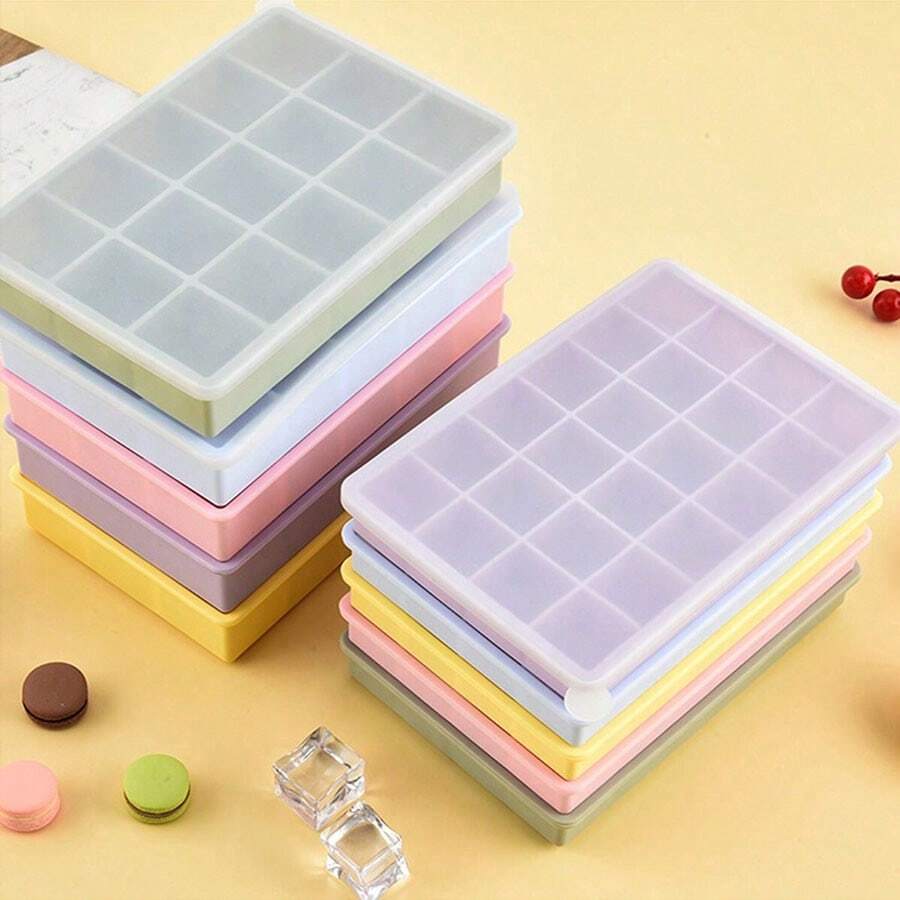 1个24格冰格模具，DIY冰盒，大容量储冰盒，冰桶，家用冷冻冰块工艺品，家用冰格模具，塑料冰块，酸奶冰淇淋模具，粉色冰格模具（含冰勺），冰格托盘，夏季冰格托盘和冰盒，夏季厨房配件，高品质模具，冷冻储存，家庭调酒师必备，可重复使用且可拆卸，保持饮品冰爽，是厨房、派对和公寓的理想之选。