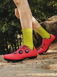 Zapatos de ciclismo unisex para MTB con cierre de gancho y bucle, zapatos de bicicleta de carretera con sistema de bloqueo automático, para bicicletas de ejercicio y ciclo indoor. Zapatos de bicicleta de montaña para hombres y mujeres con tacos Delta para pedales de bicicleta de exterior, zapatos MTB antideslizantes y resistentes al desgaste. - Rojo - Ver 8